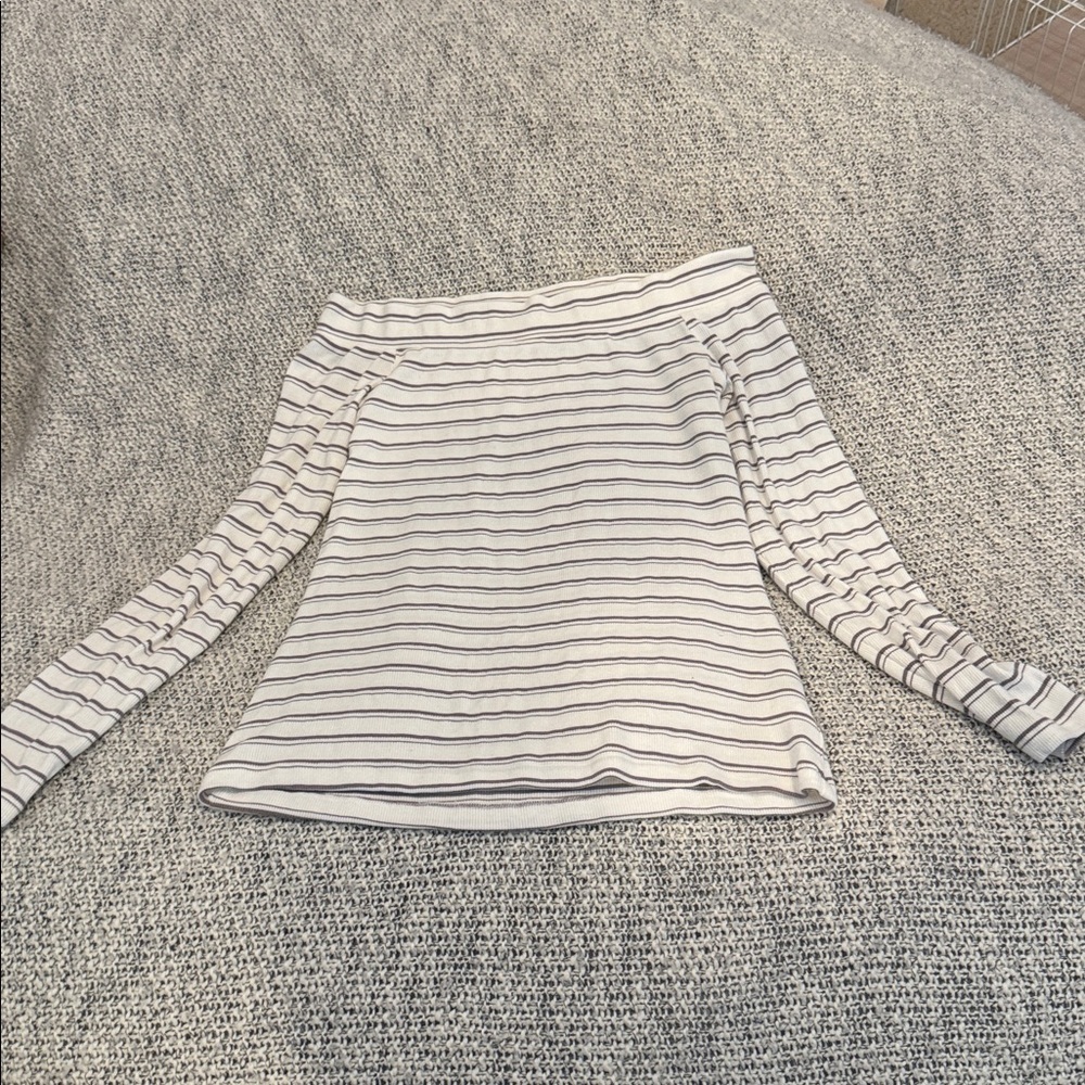 Tart Collections Striped Ribbed Long Sleeve Top | Ivory Gray | Size Medium